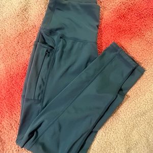 Womens Athleisure Leggings w/ pockets LegEnd